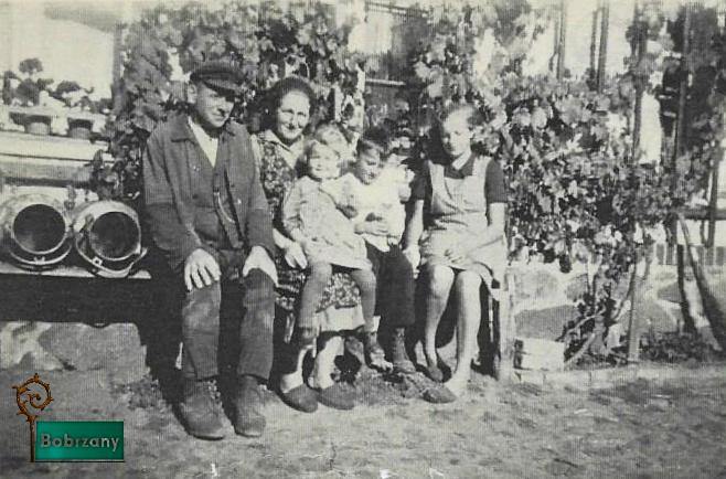 19-18b.Rodzina-niemiecka-foto-przedwojenne-Janowiec-17